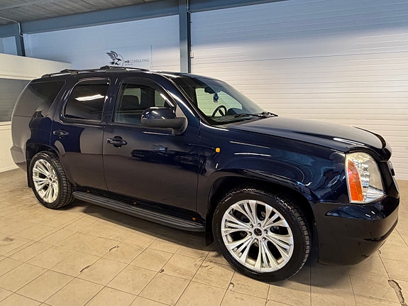 GMC Yukon 5 of 26