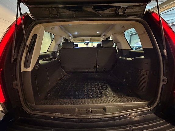 GMC Yukon 10 of 26