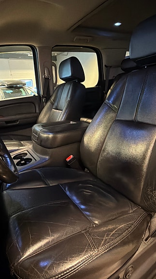 GMC Yukon 15 of 26