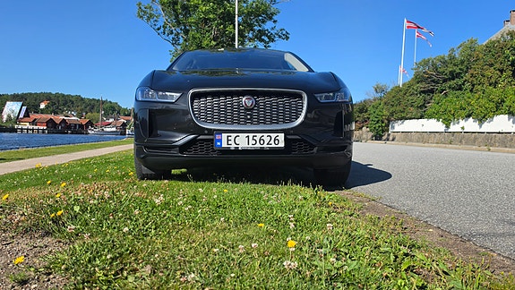 Jaguar I-PACE 11 of 19