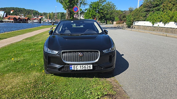 Jaguar I-PACE 10 of 19