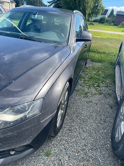 Audi A4 3 of 17