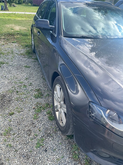 Audi A4 4 of 17