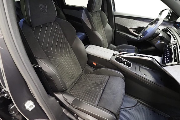 Peugeot e-5008 7 of 22