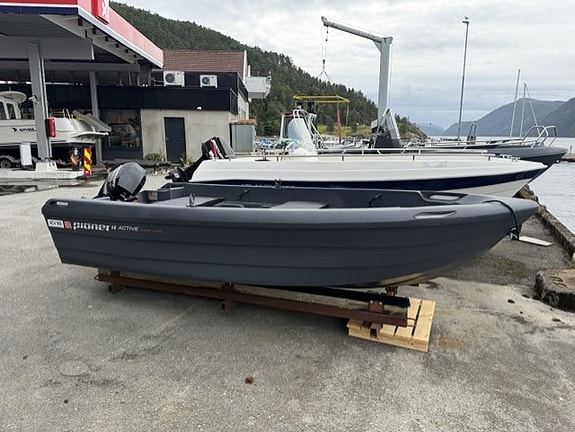 Pioner 14 Active med Mercury F10MLH (20)