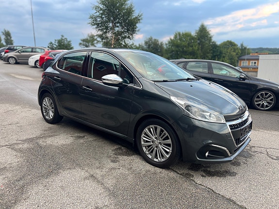 Peugeot 208 5 of 5