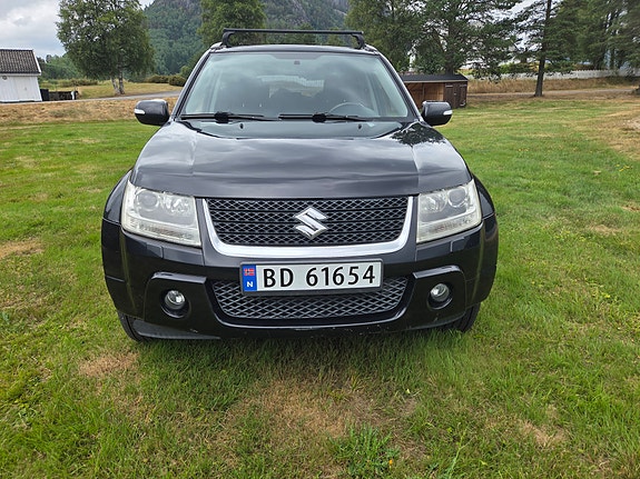 Suzuki Grand Vitara 4 of 5