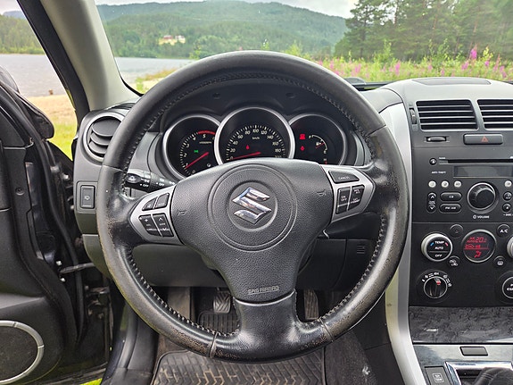 Suzuki Grand Vitara 11 of 20