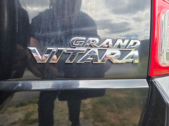 Suzuki Grand Vitara 7 of 20