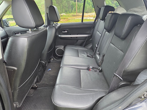 Suzuki Grand Vitara 12 of 20