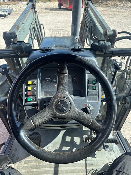 Valtra 900 Turbo 11 of 13