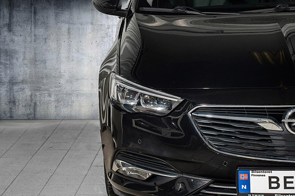 Opel Insignia 3 of 5
