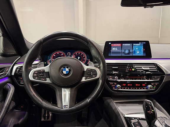 BMW 540i 26 of 30