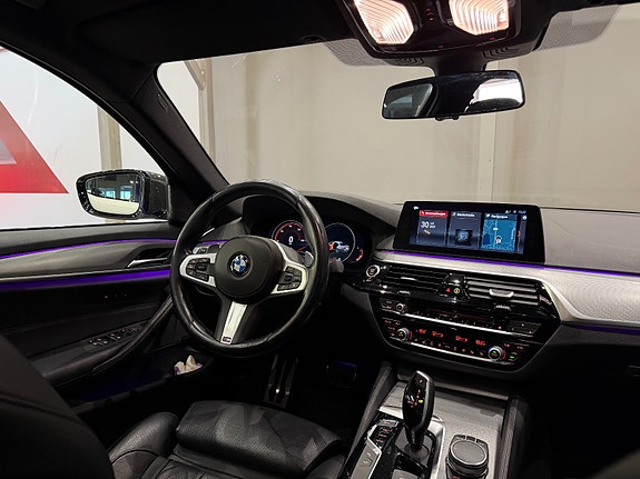 BMW 540i 25 of 30