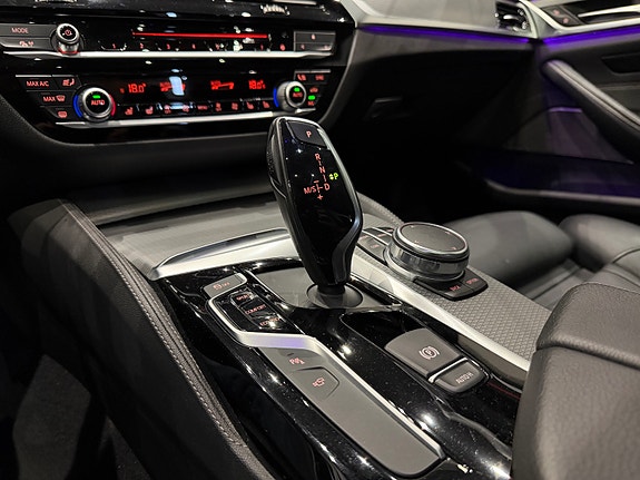 BMW 540i 29 of 30