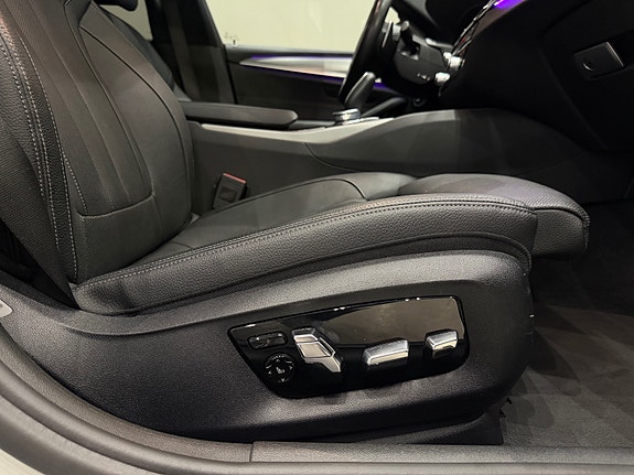 BMW 540i 20 of 30