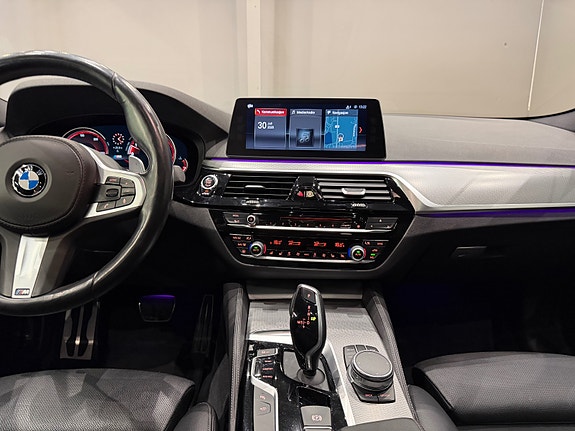 BMW 540i 27 of 30