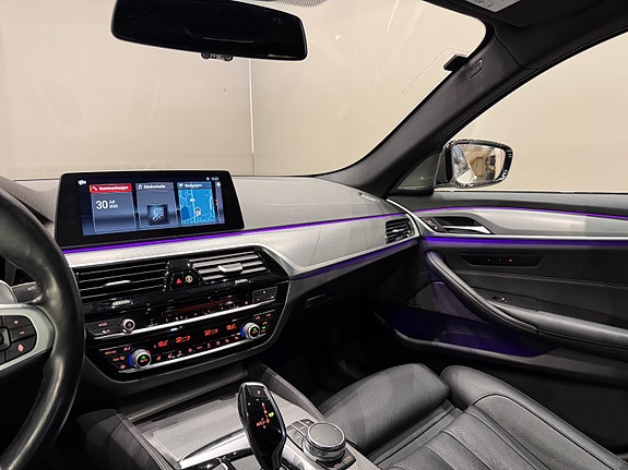 BMW 540i 28 of 30