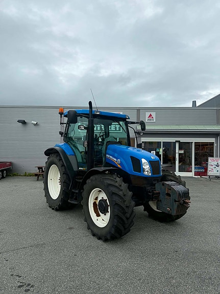New Holland T6040 6 of 16