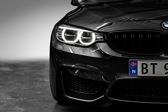 BMW M4 6 of 30