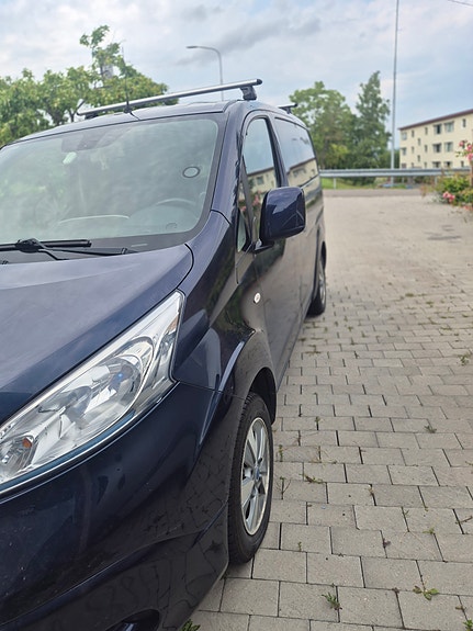 Nissan e-NV200 5 of 7