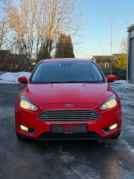 Ford Focus 3 of 5