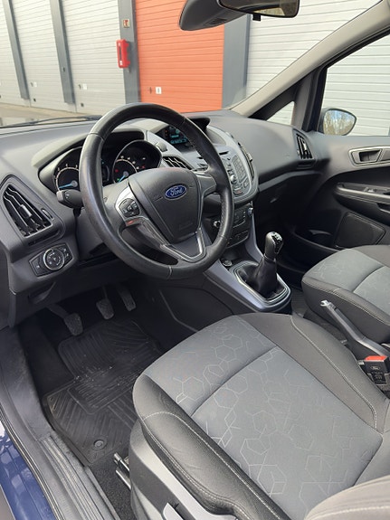 Ford B-MAX 27 of 30