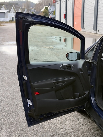 Ford B-MAX 24 of 30