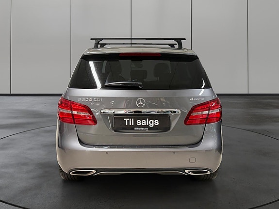 Mercedes-Benz B200 d 4 of 30