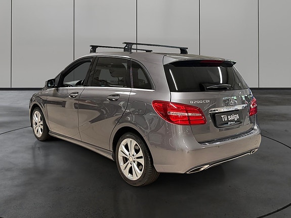 Mercedes-Benz B200 d 3 of 30