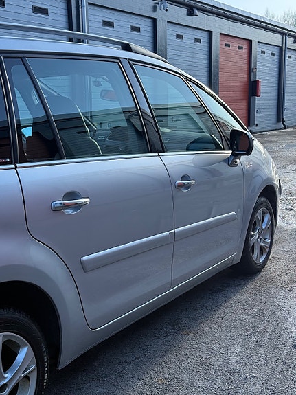 Citroen C4 Picasso 12 of 30