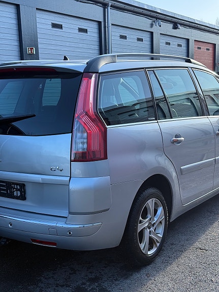 Citroen C4 Picasso 11 of 30