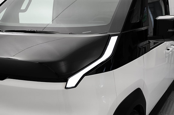Kia PV5 8 of 30
