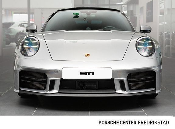 Porsche 911 4 of 5
