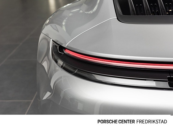 Porsche 911 11 of 30