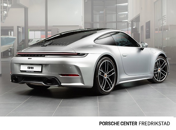 Porsche 911 3 of 5