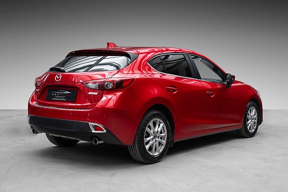 Mazda 3 2 of 5