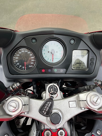 Honda VFR 800 6 of 10