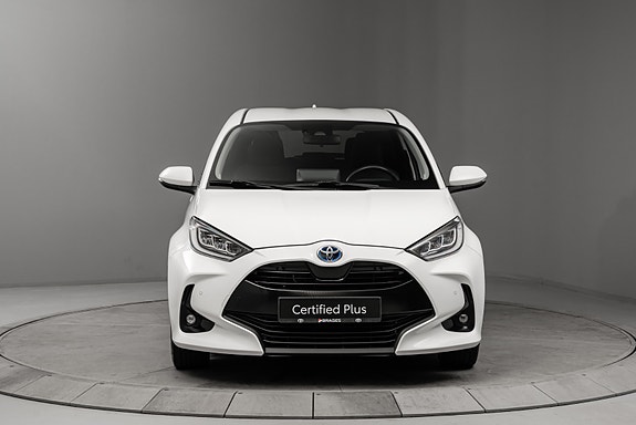 Toyota Yaris 6 of 30