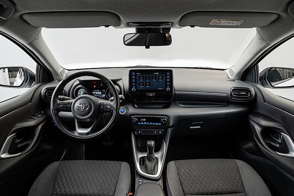 Toyota Yaris 19 of 30