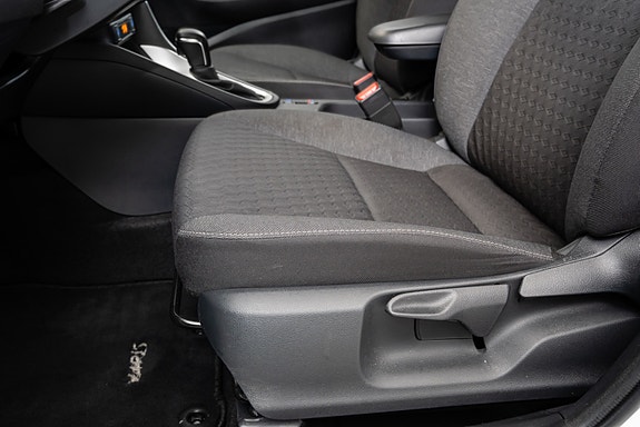 Toyota Yaris 16 of 30
