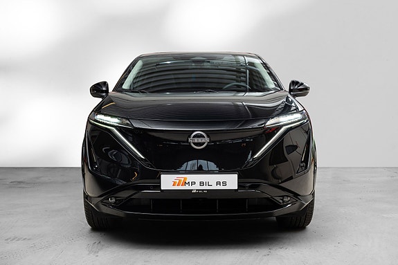 Nissan Ariya 4 of 30