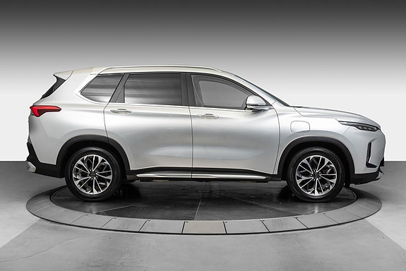 Maxus Euniq 6 3 of 5