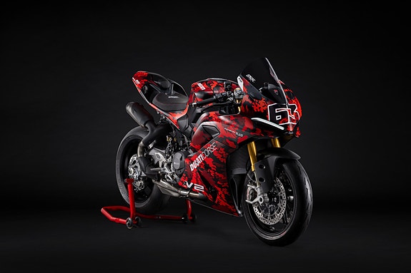 Ducati Panigale V2 S 24 of 25