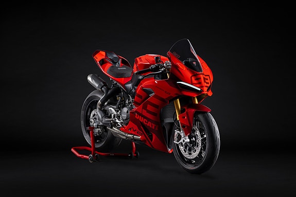 Ducati Panigale V2 S 22 of 25