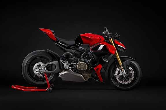 Ducati Streetfighter V4 S 17 of 18