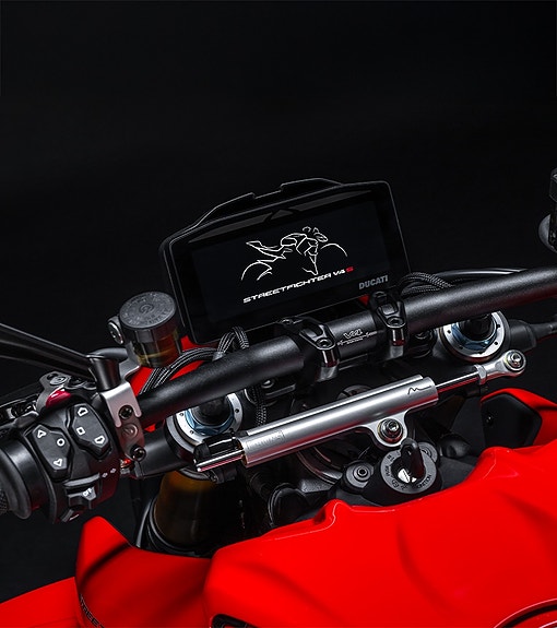 Ducati Streetfighter V4 S 14 of 18