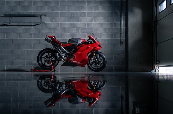 Ducati Panigale V4 R 5 of 22