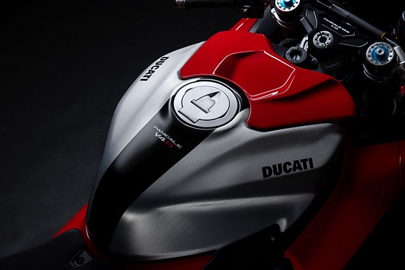 Ducati Panigale V4 R 21 of 22