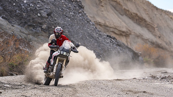 Ducati DesertX 3 of 9